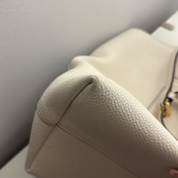 Authentic Prada Tote bag - Picture 8 of 13